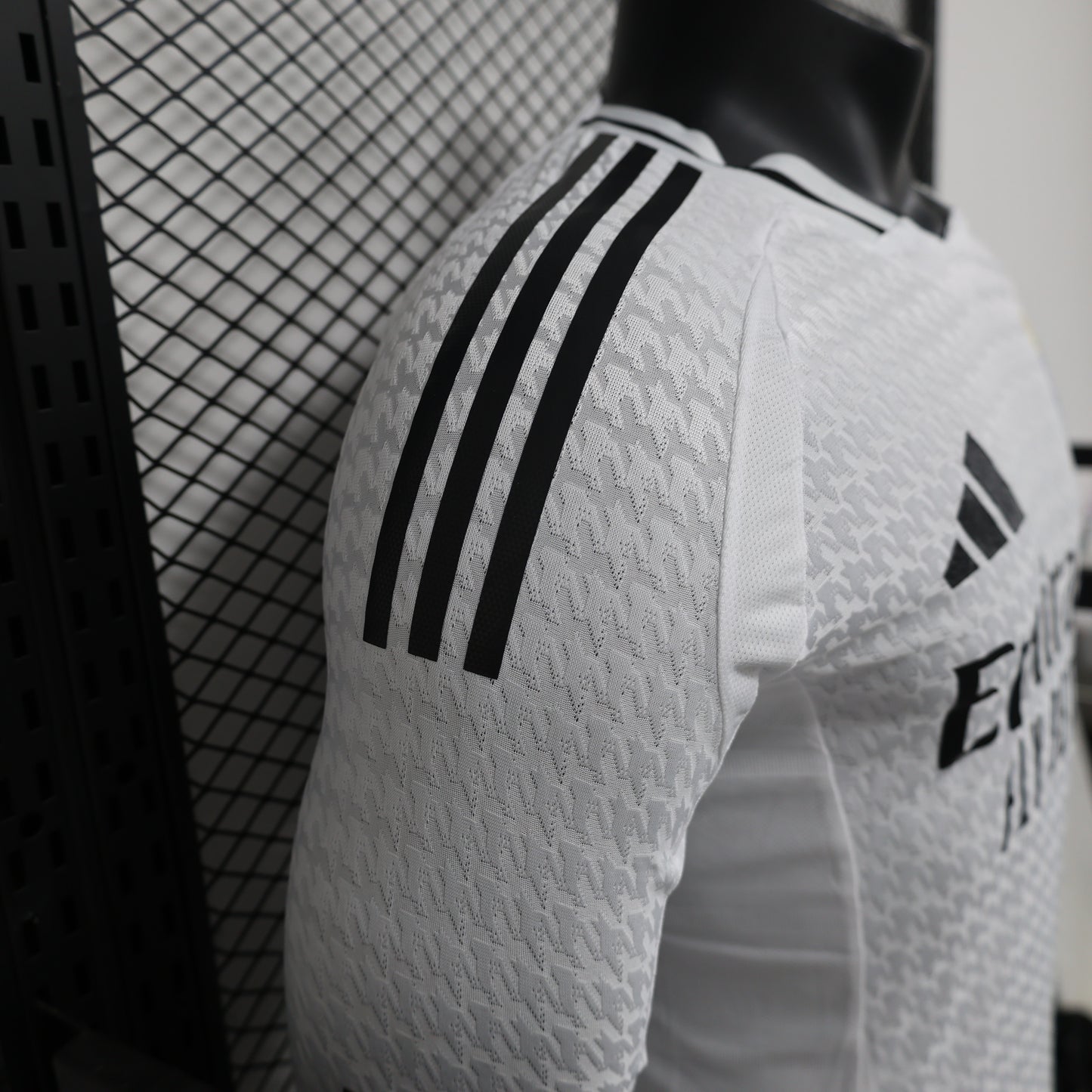 Real Madrid 24/25 – (Manga Larga)