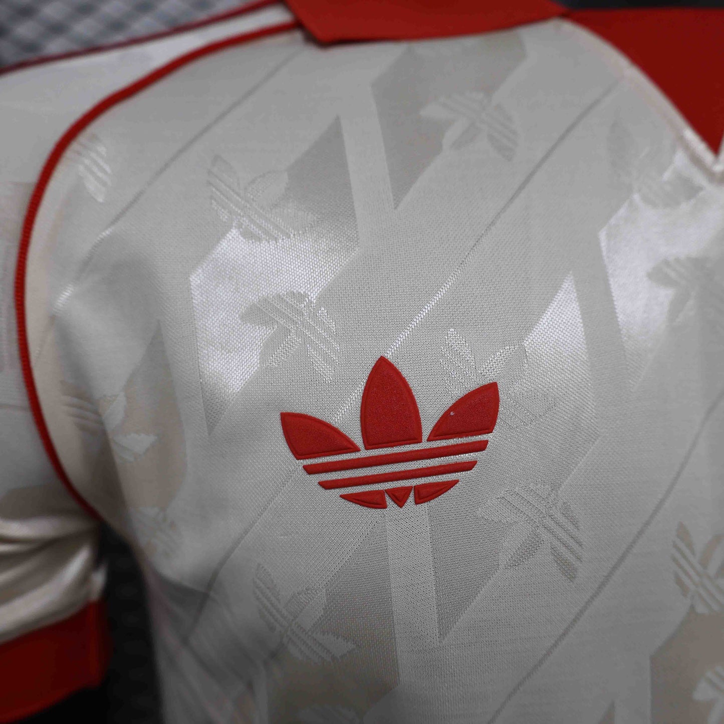 Bayern Munich – Adidas Originals Trefoil (Edición Especial 2024)