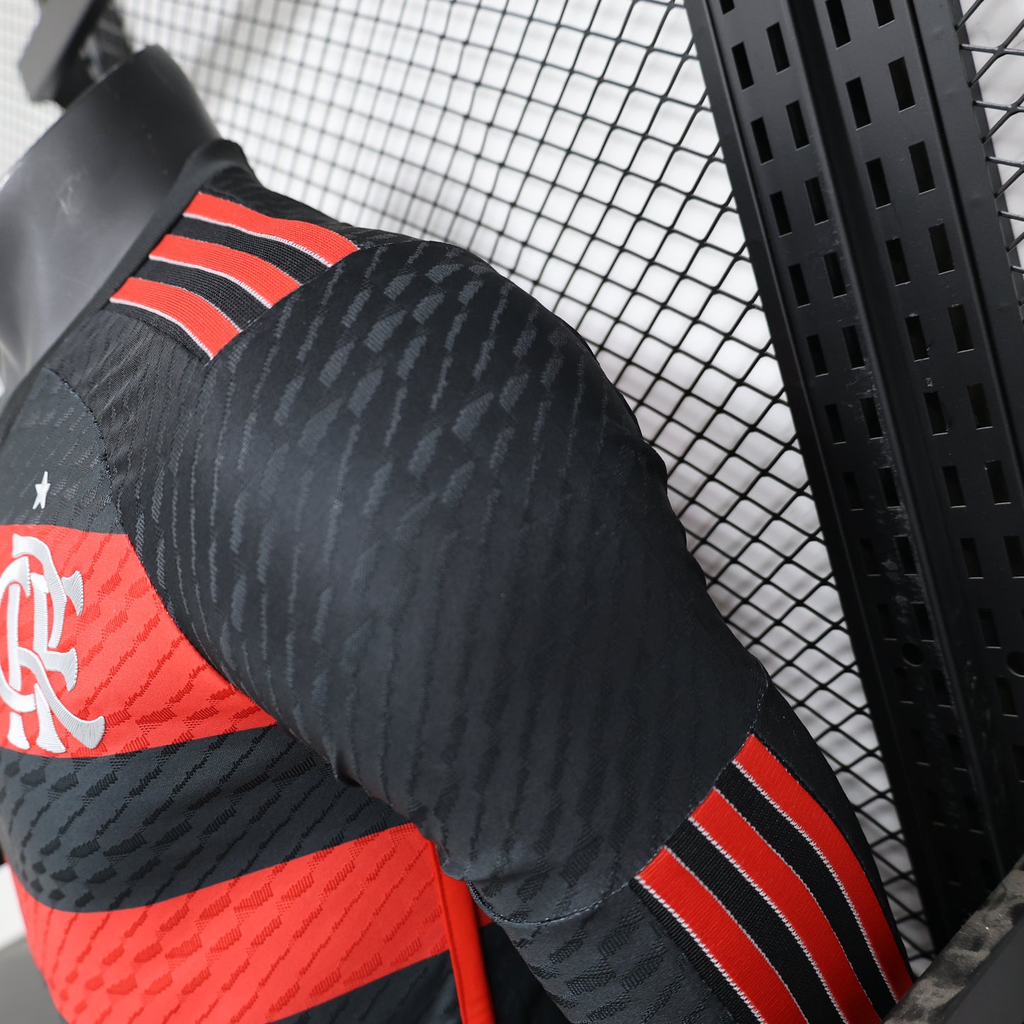 Flamengo Home 2024 – Adidas HEAT.RDY (Versión Manga Larga)