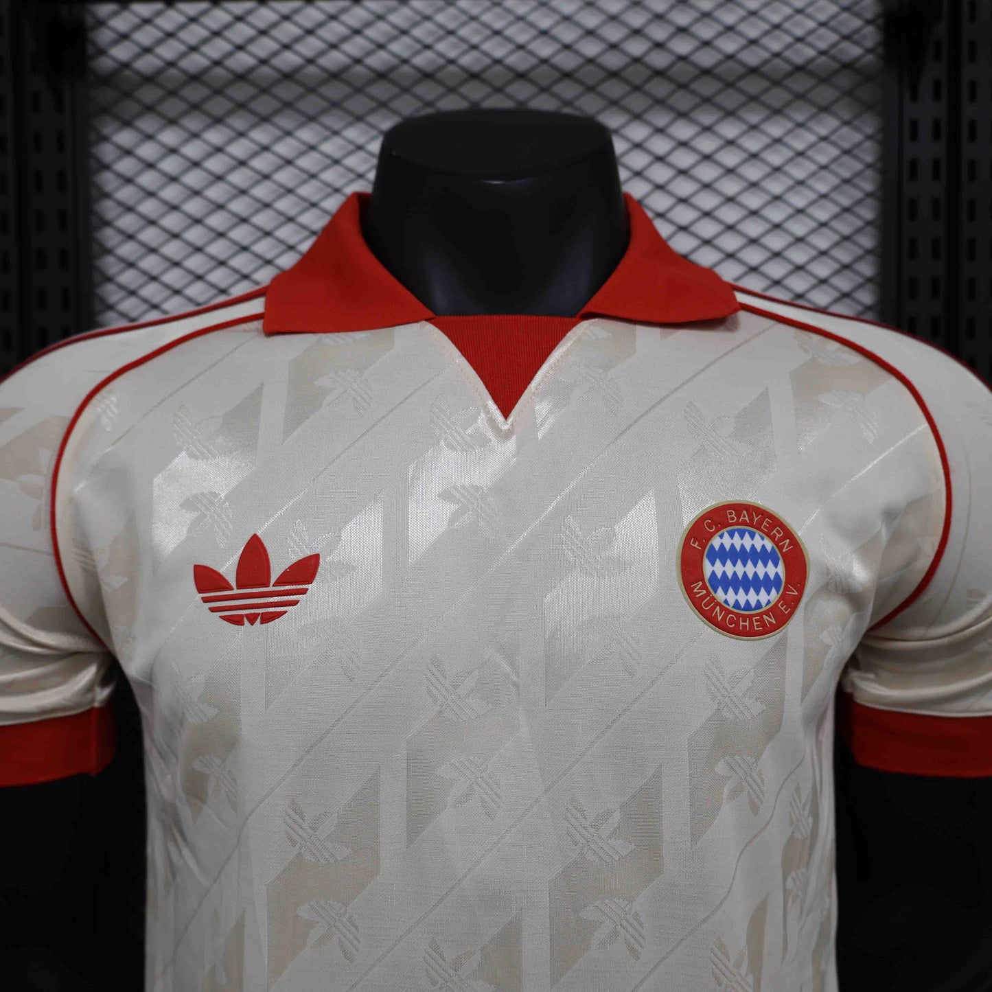 Bayern Munich – Adidas Originals Trefoil (Edición Especial 2024)