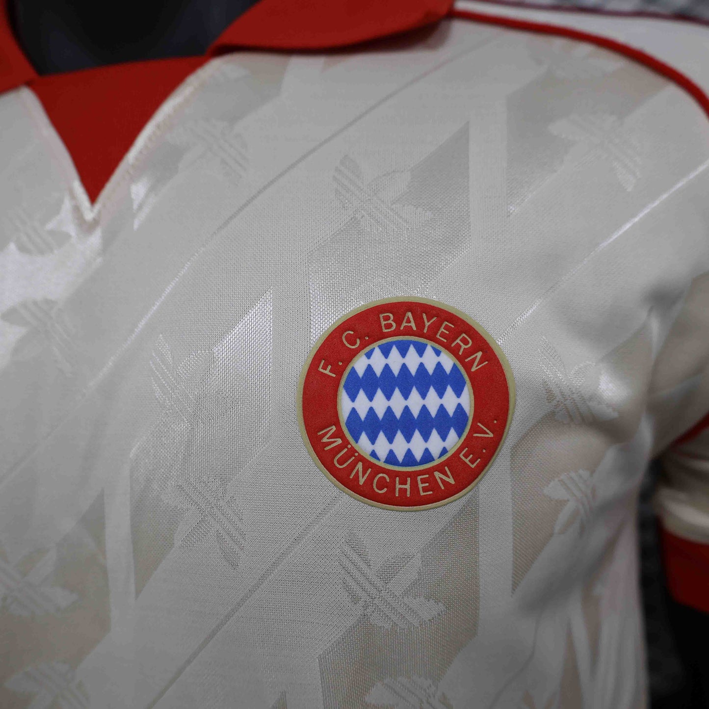 Bayern Munich – Adidas Originals Trefoil (Edición Especial 2024)