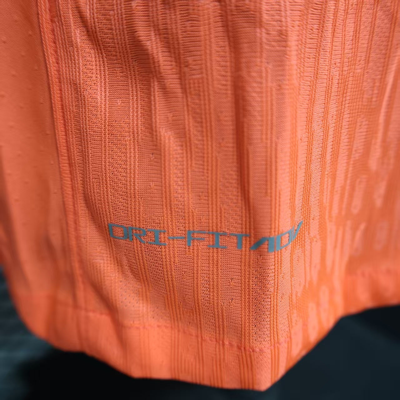 Camiseta FC Barcelona 2025/26 – Versión Player (Edición Naranja/Third)